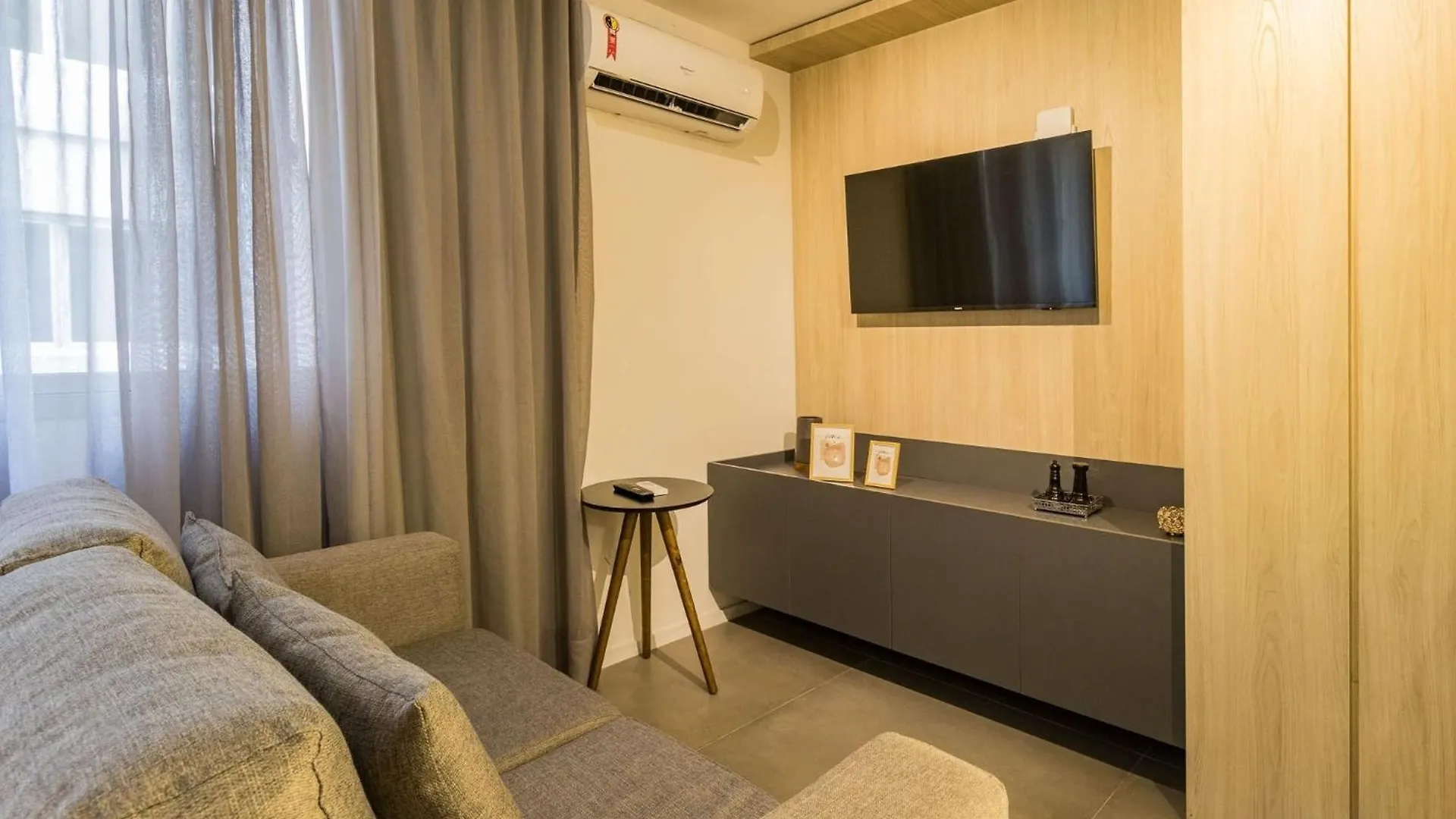 Duque By My Way - A 100 Metros Da Santa Casa E Ufrgs Apartamento Porto Alegre