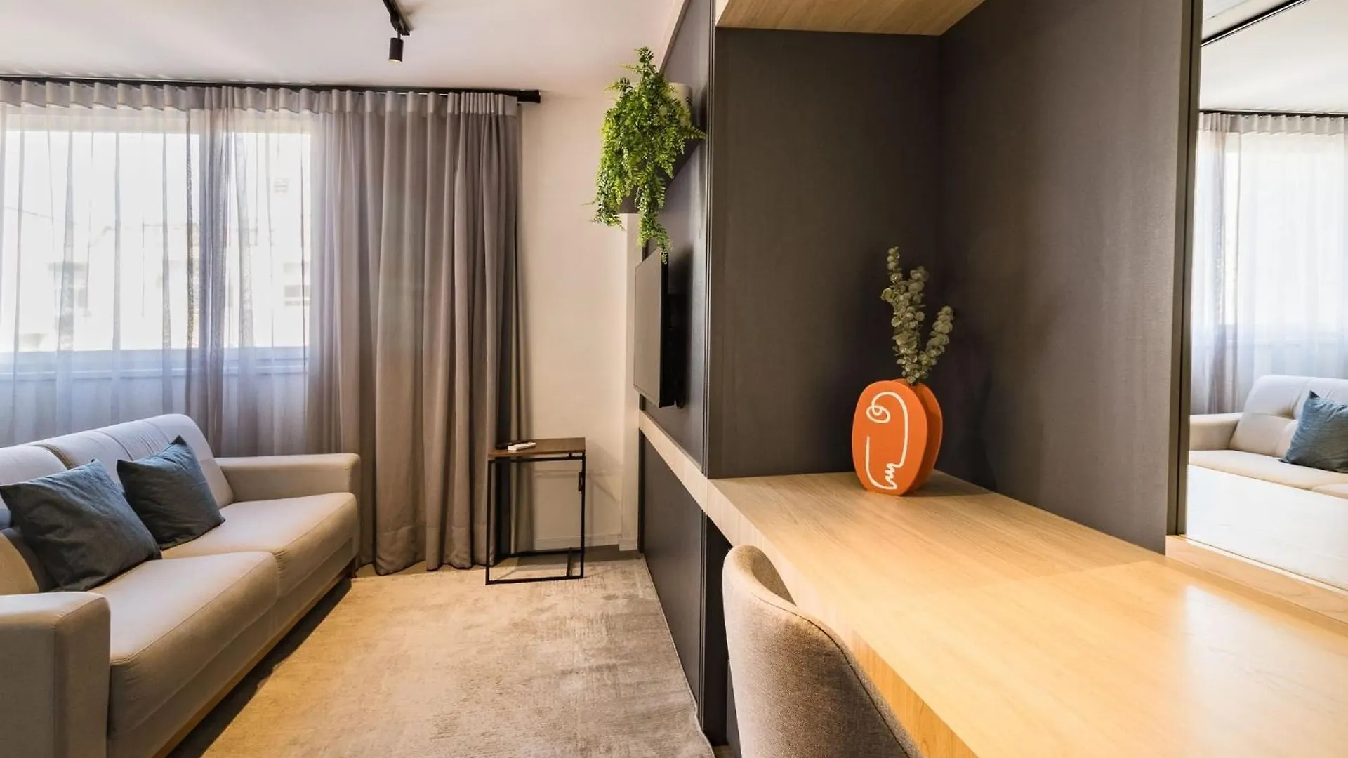 Duque By My Way - A 100 Metros Da Santa Casa E Ufrgs Apartment Porto Alegre Brazil